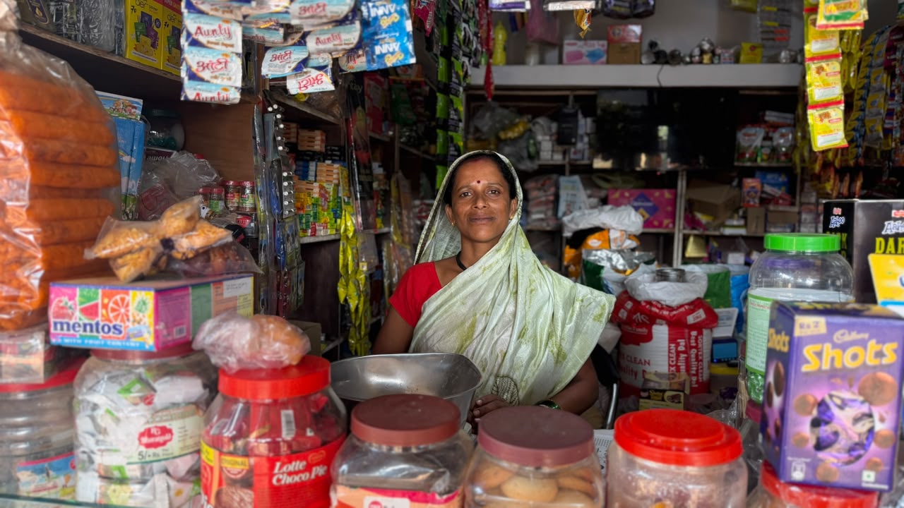 जगदलपुर की गृहिणी ने किराना दुकान को बनाया आत्मनिर्भर