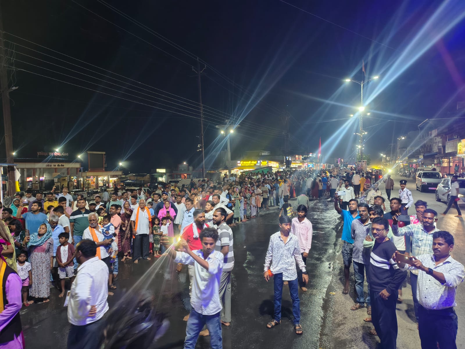 चली माँ दन्तेश्वरी की डोली बस्तर दशहरा देखने*